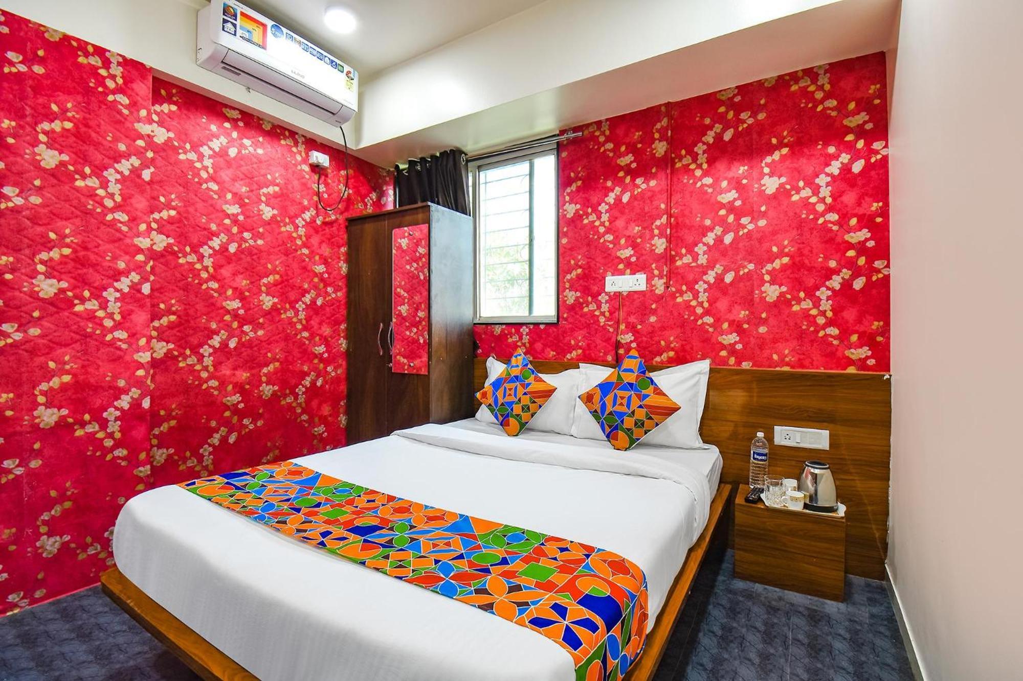 Fabhotel Skylight Studio Rooms - Nr Mcf Camp Pune Extérieur photo