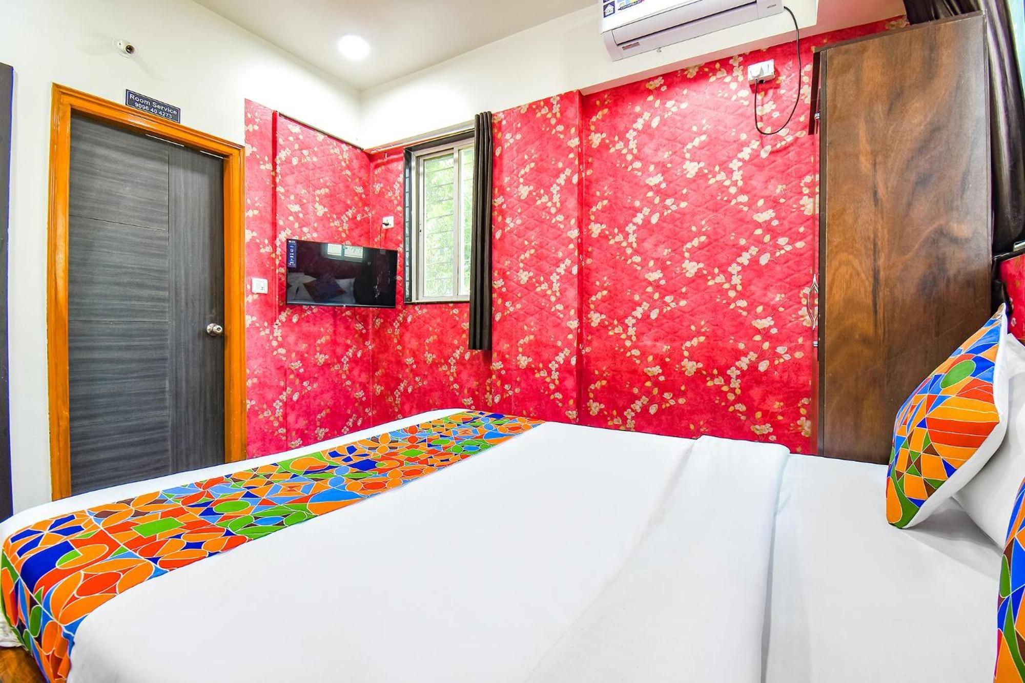 Fabhotel Skylight Studio Rooms - Nr Mcf Camp Pune Extérieur photo